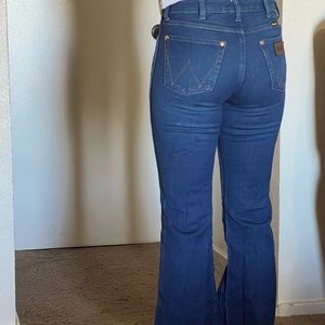 Retro Wrangler high rise trouser jeans size 25, inseam 32